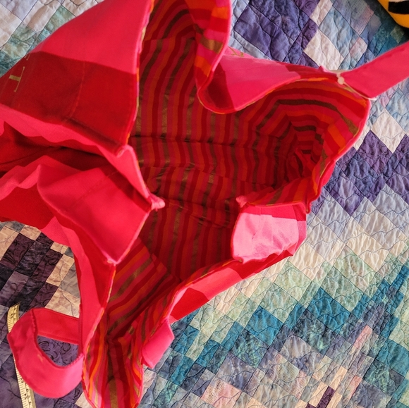 Victoria's Secret Canvas Red & Pink Canvas Tote NWT - Picture 5 of 7